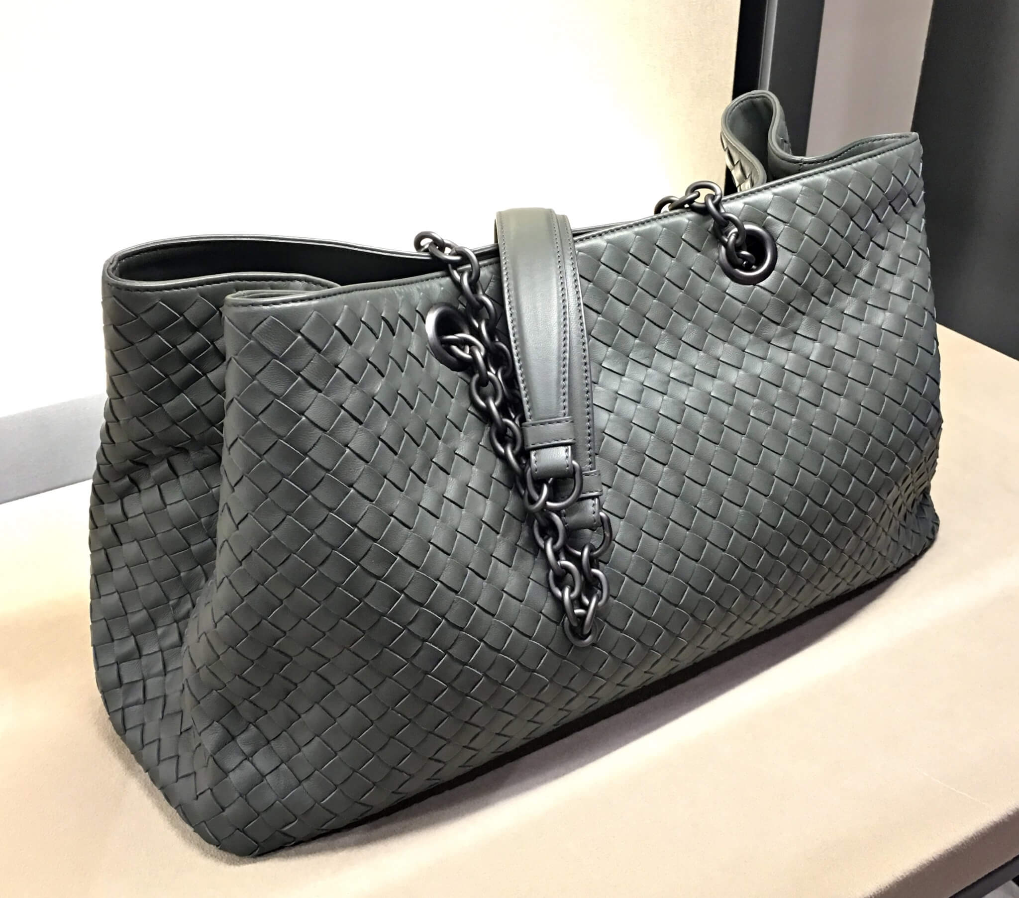 bottega veneta buy